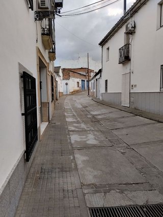 Casa adosada en venta en Bujalance