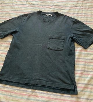Camiseta Oversize Uniqlo U con Bolsillo /Talla S