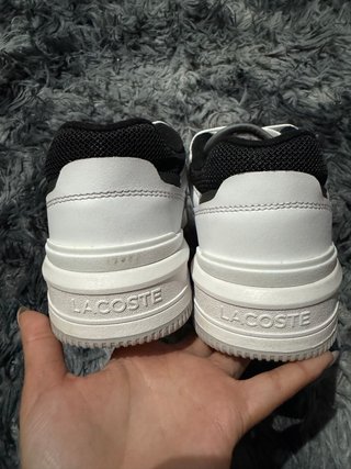 Zapatillas Lacoste Lineshot Blancas y Negras