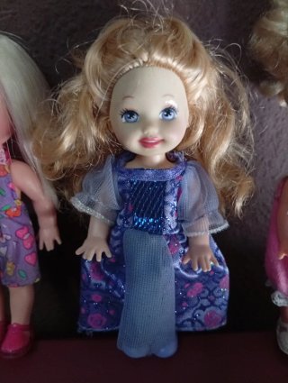 3 Vecchie Bambole Kelly Shelly di Barbie