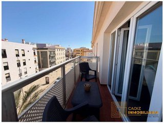 Piso en venta en Ayuntamiento - Catedral en Cádiz