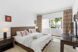Piso en venta en Los Naranjos - Las Brisas en Marbella