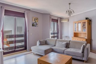 Piso en venta en Nueva Andalucía centro en Marbella