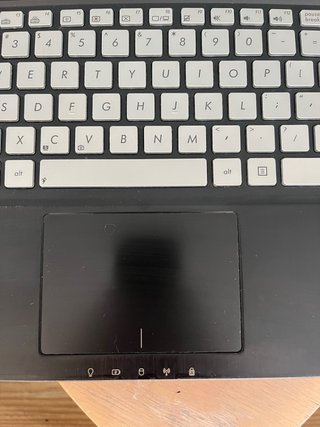 Portátil ASUS 15.6 FHD Táctil i7 NVIDIA
