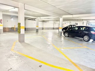 Garaje en venta en Centro en Vitoria-Gasteiz