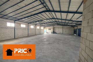 Nave industrial en venta en Centro en Cáceres