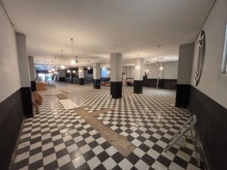Local comercial en venta en Este en Castellón de la Plana