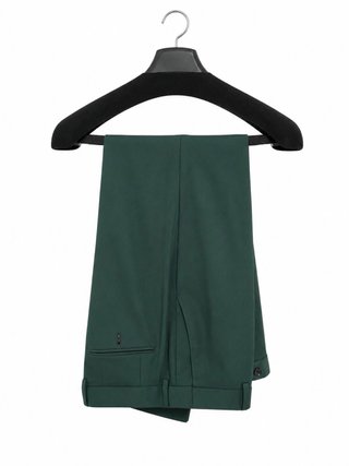 Traje di Prego verde
