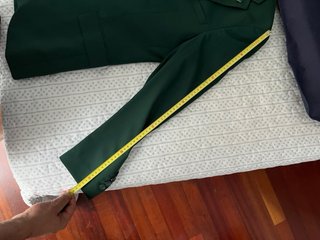 Traje di Prego verde