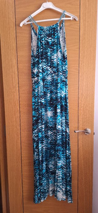 Vestido largo estampado azul y blanco