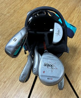 Bolsa de golf infantil con palos