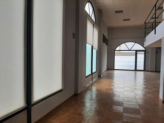 Local comercial en alquiler en La Paz en Villena