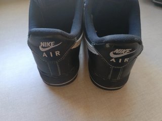 Zapatillas Nike Air Force 1 Negras y Plateadas