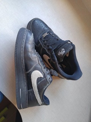 Zapatillas Nike Air Force 1 Negras y Plateadas