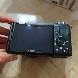Sony ZV-E10 + 16-50mm