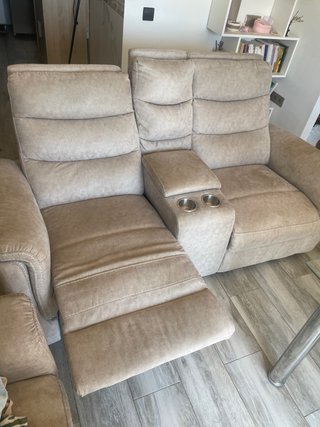Sofá 2 plazas con posavasos