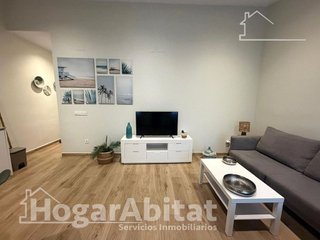 Piso en venta en La Malva-rosa en Valencia
