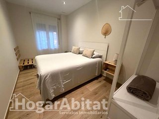 Piso en venta en La Malva-rosa en Valencia