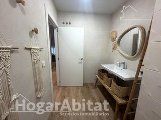 Piso en venta en La Malva-rosa en Valencia