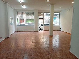 Local comercial en venta en El Llano en Gijón