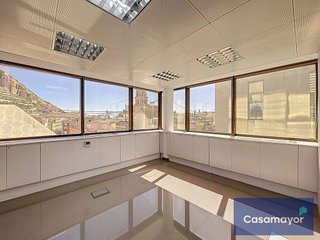 Oficina en venta en Casco Antiguo - Santa Cruz en Alicante