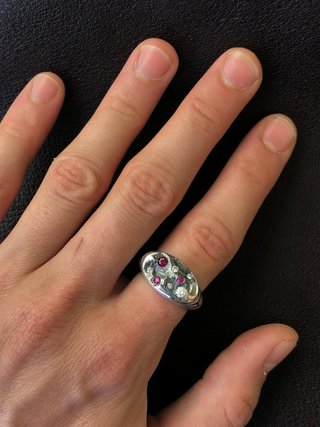 Sello de Plata con Rubíes y Diamantes