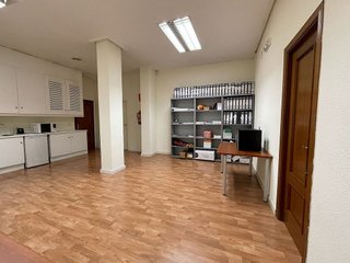 Local comercial en alquiler en Centro - El Pilar en Ciudad Real