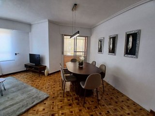 Piso en alquiler en Plaza España - Villa Pilar - Reyes Católicos - Vadillos en Burgos