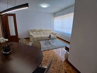 Piso en alquiler en Plaza España - Villa Pilar - Reyes Católicos - Vadillos en Burgos