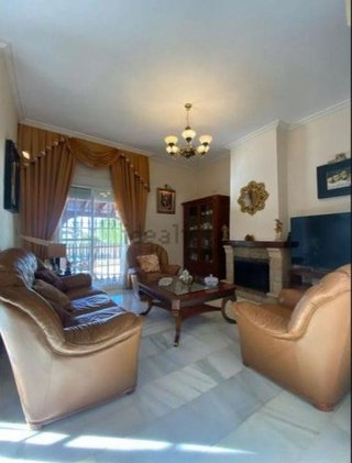 Chalet en venta en Montequinto en Dos Hermanas