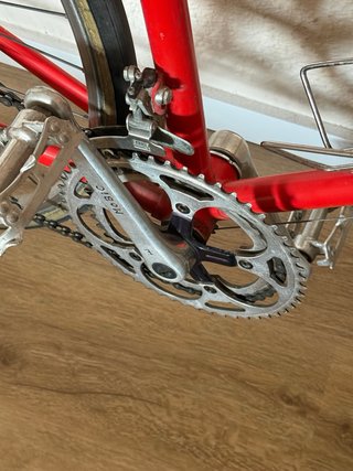Bicicleta de carretera roja Zelaris