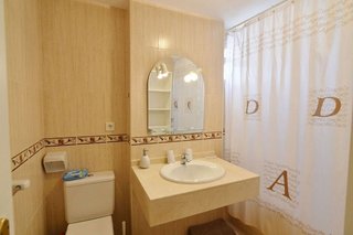 Ático en venta en Nueva Andalucía centro en Marbella
