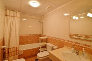 Ático en venta en Nueva Andalucía centro en Marbella