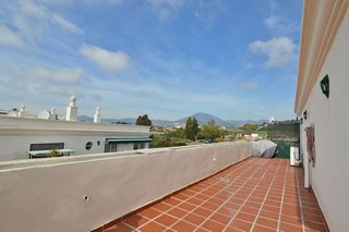Ático en venta en Nueva Andalucía centro en Marbella