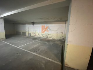Garaje en venta en Ensanche - Sar en Santiago de Compostela