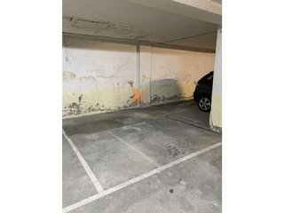 Garaje en venta en Ensanche - Sar en Santiago de Compostela