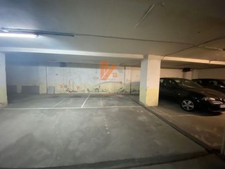 Garaje en venta en Ensanche - Sar en Santiago de Compostela