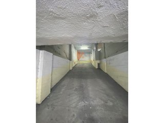 Garaje en venta en Ensanche - Sar en Santiago de Compostela