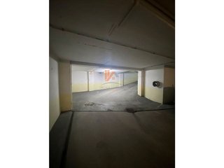 Garaje en venta en Ensanche - Sar en Santiago de Compostela