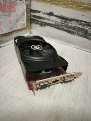 Gráfica AMD Radeon HD 6750 1GB DDR5