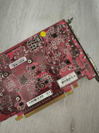 Gráfica AMD Radeon HD 6750 1GB DDR5