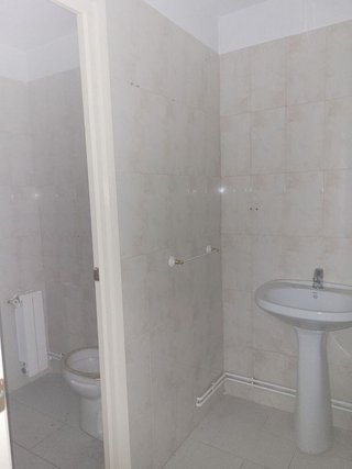 Local comercial en alquiler en La Almozara en Zaragoza