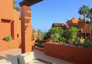 Piso en alquiler en Nueva Andalucía centro en Marbella