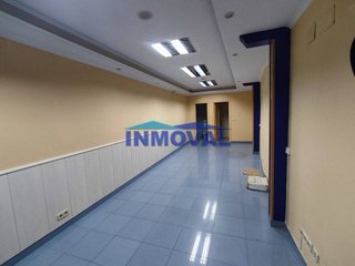 Local comercial en alquiler en Centro en Valdepeñas