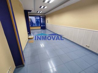 Local comercial en alquiler en Centro en Valdepeñas