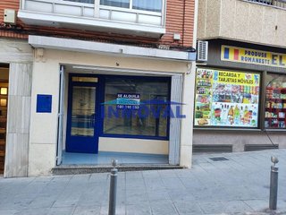Local comercial en alquiler en Centro en Valdepeñas