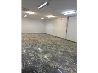 Local comercial en alquiler en Centre en Castelldefels