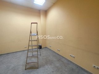 Local comercial en alquiler en Os Mallos - San Cristóbal en Coruña (A)