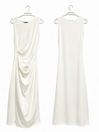 Vestido midi blanco con fruncido lateral