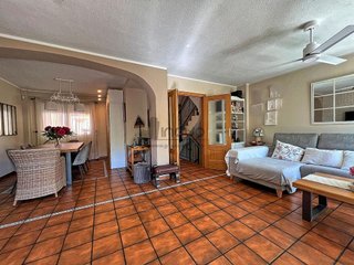 Casa adosada en venta en Estación-Manantiales en Guadalajara